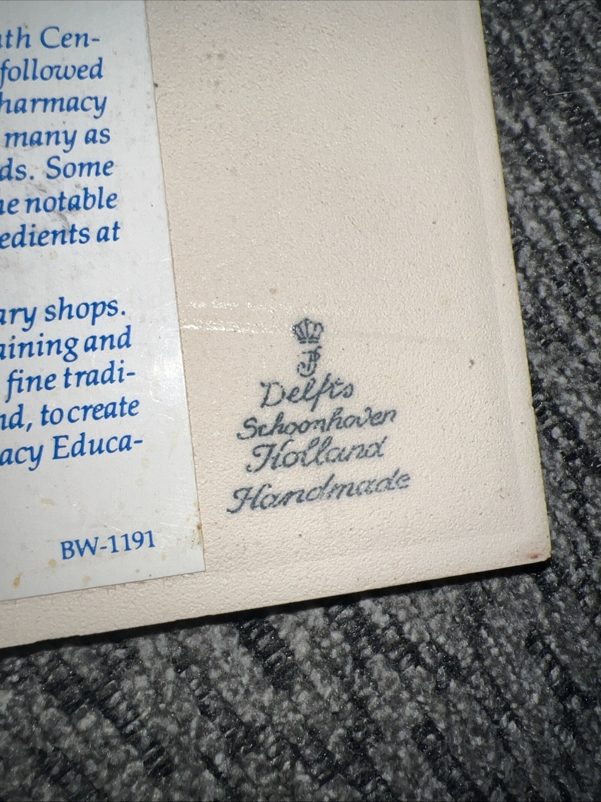 BURROUGHS WELLCOME Pharmacy English Pill Tile Pharmacist’s Laboratory DELFT(E7)