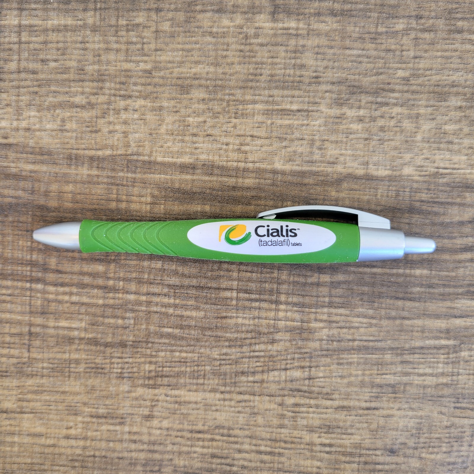 NEW Lot Cialis Green Pharmaceutical Plastic Hard Rubber Drug Rep Pen Collectible