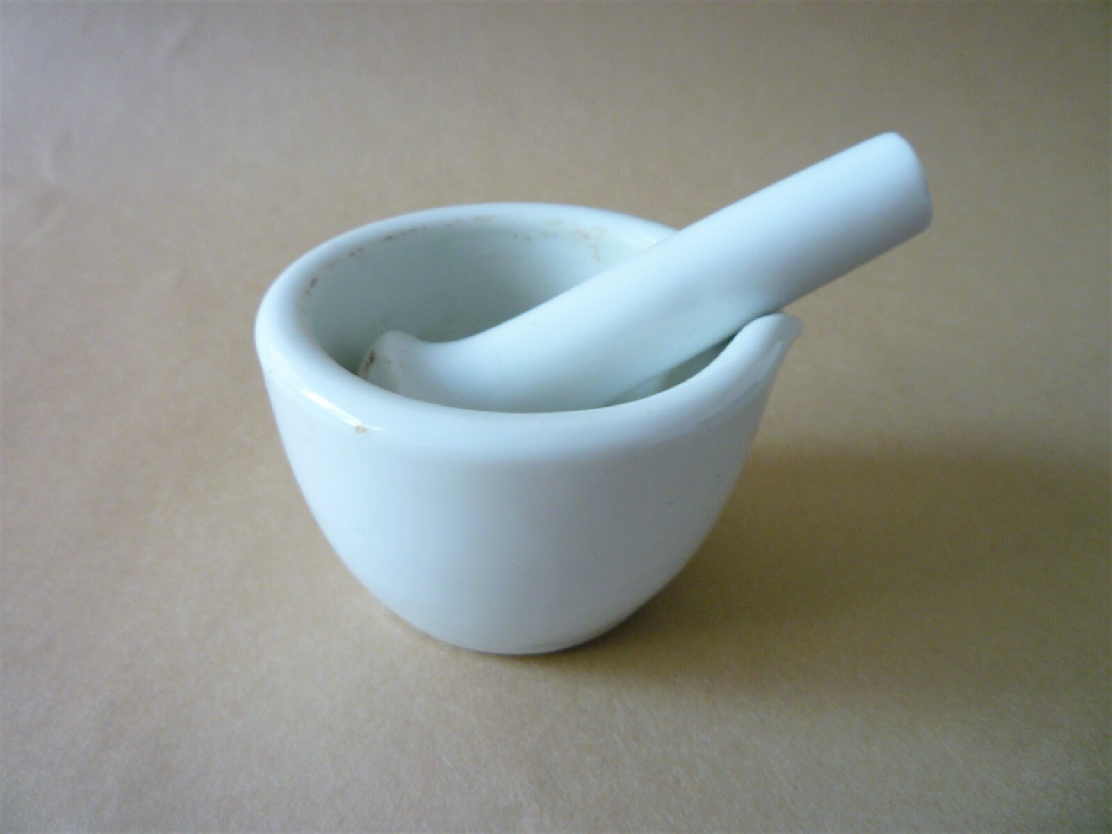 Vintage Porcelain Pestle Mortar by Perfect – 1 Ounce