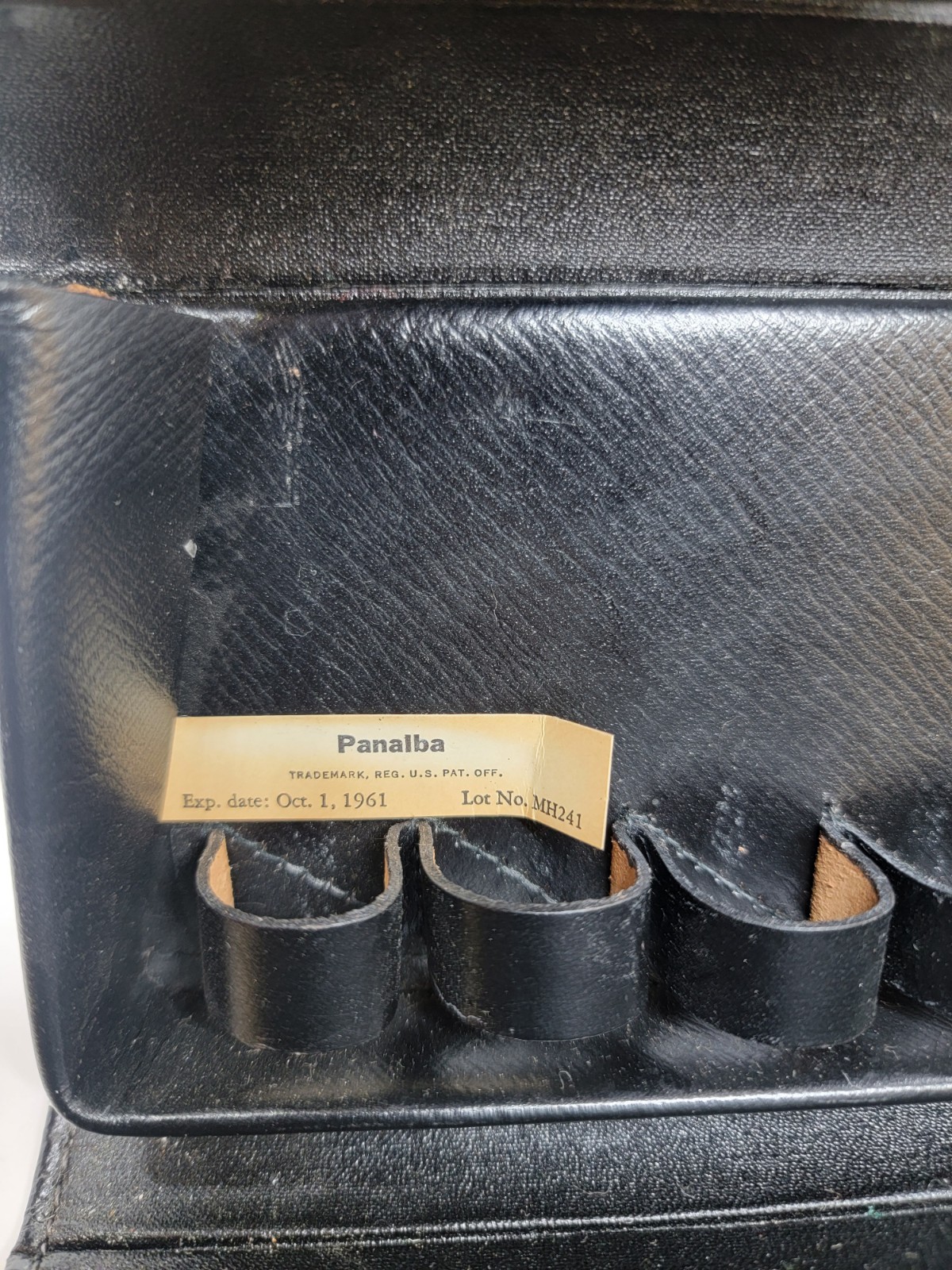 Vintage Doctor’s Medical Leather Travel Vial Case 10 Slots – No Vials