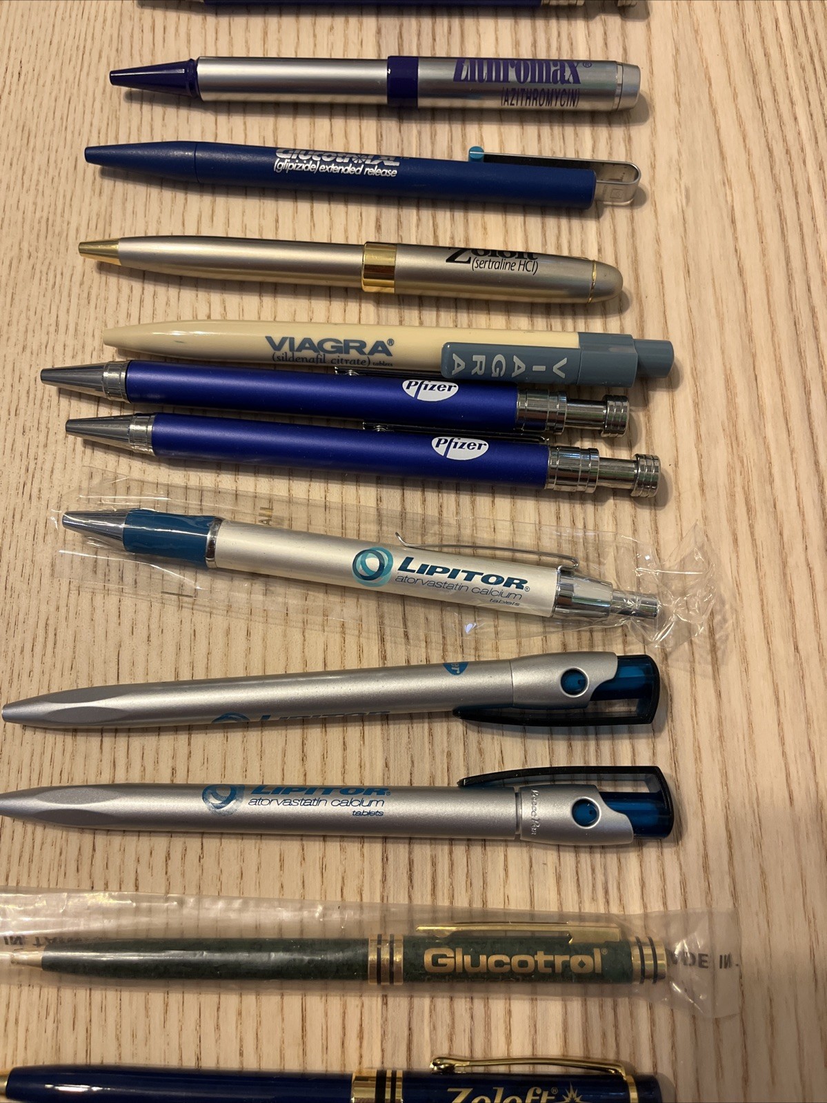 Pen Lot 17 Big Pharma VTG Drug Rep Pain Med Diabetes Zoloft Viagra Pfizer