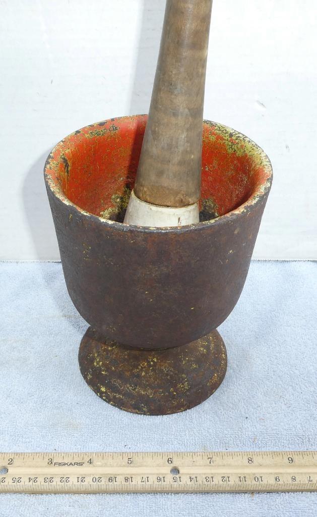 Antique Cast Iron Apothecary Mortar & #7 Pestle Medicine Pharmacy !!