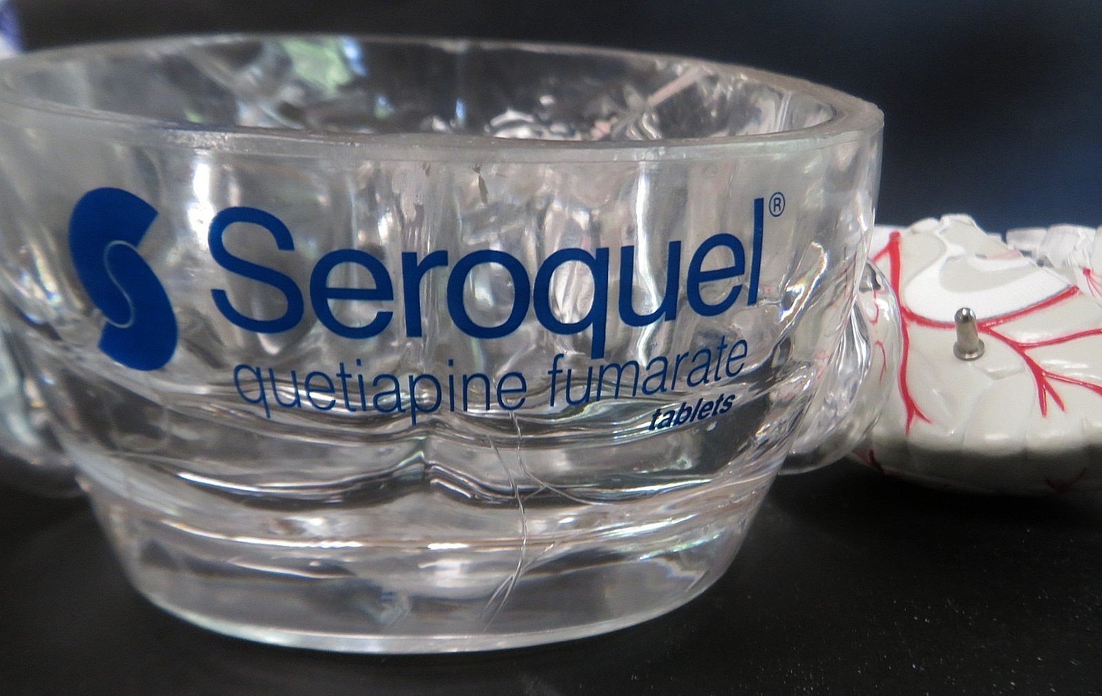Head Skull Brain Model Seroquel Medical Pharmaceutical Lucite Medical Display