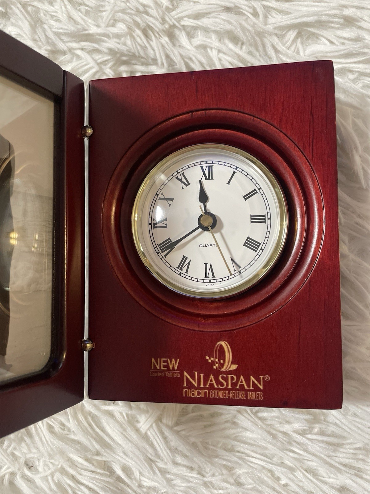 NEW Niaspan Niacin Pharmaceutical Cherry Wood Picture Frame Clock Premium Pharma