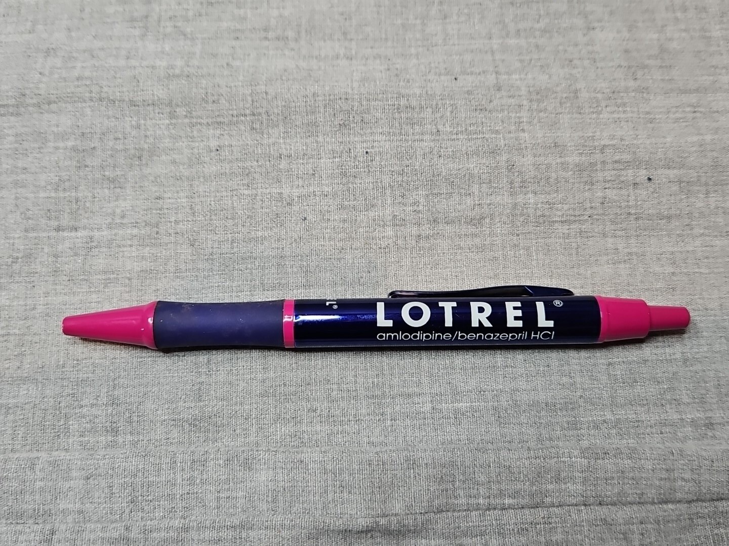 Lotrel Promo Drug Rep Pharmaceutical Click Pen, Blue/Pink