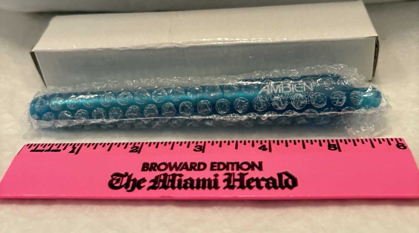 VTG 2004 AMBIEN PENLIGHT PHARMA ADVERTISING DRUG REP LOGO NEW RARE
