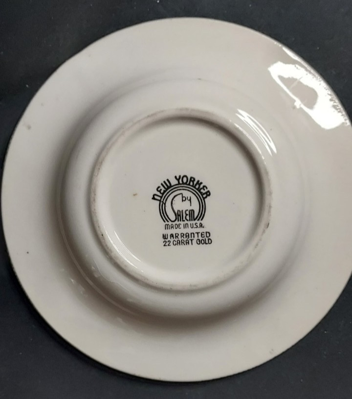 Old Advertising Ashtray Greenway Pharmacy Steel Baltimore New Yorker Salem 22KT