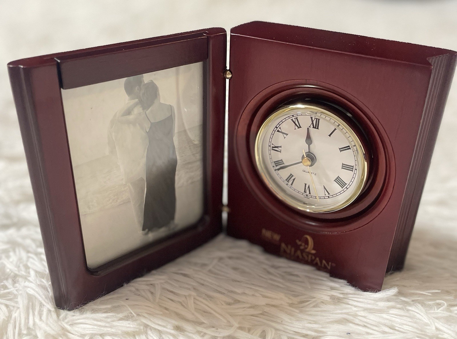 NEW Niaspan Niacin Pharmaceutical Cherry Wood Picture Frame Clock Premium Pharma