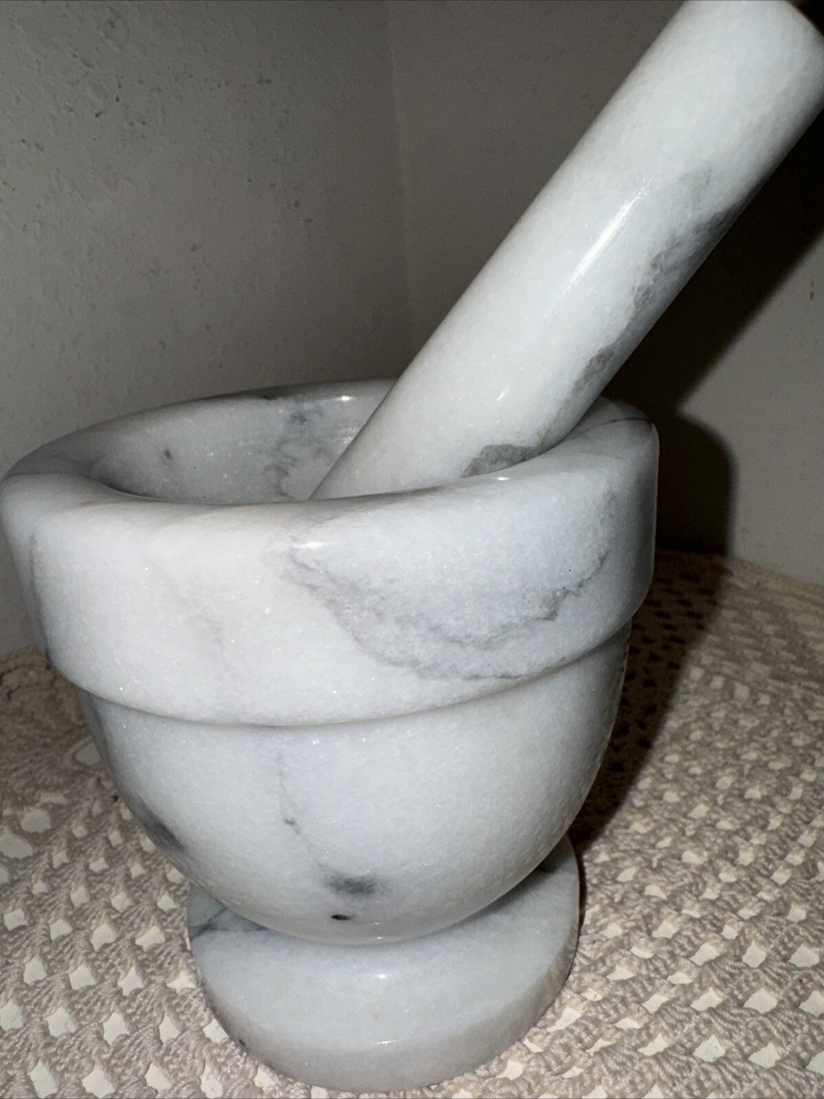 Vintage 1960’s White Italian Marble Mortar And Pestle 3+ Pounds 4-1/8” H x 4” W