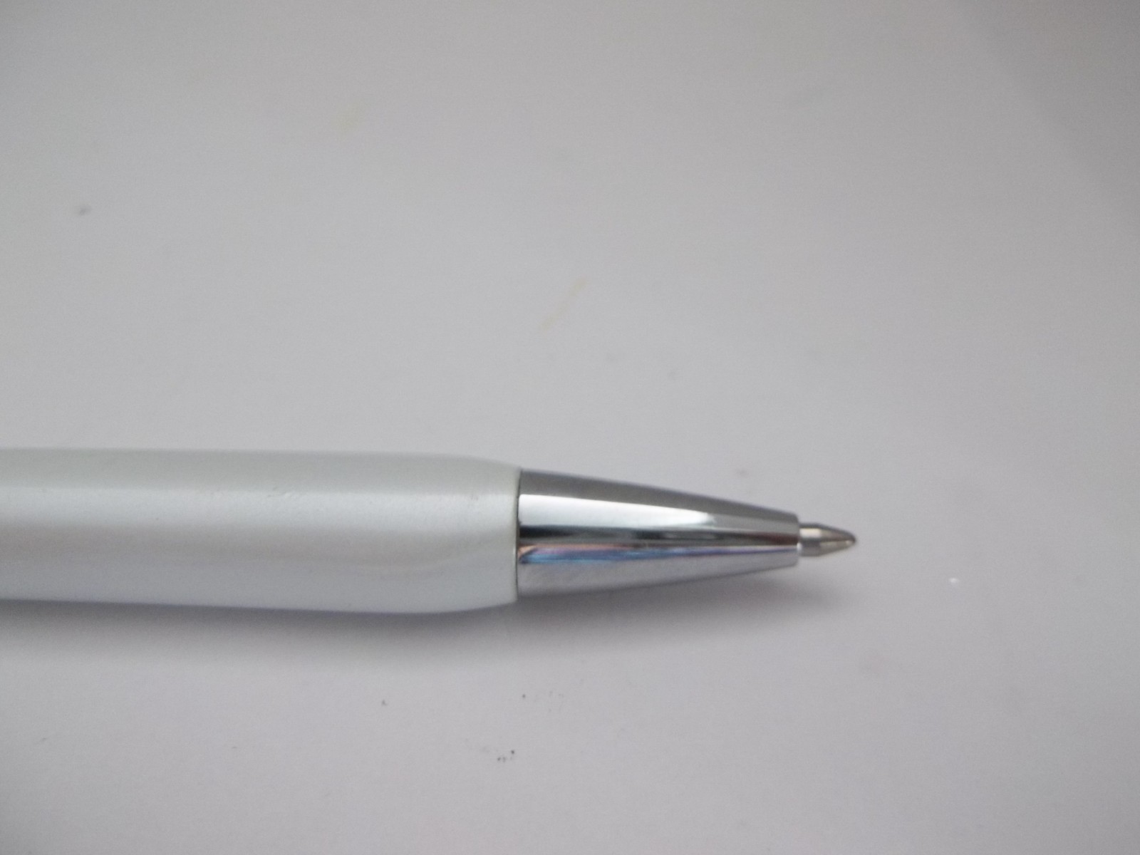 LIPITOR Promo Pen – Heavy Metal – Pen Does Write