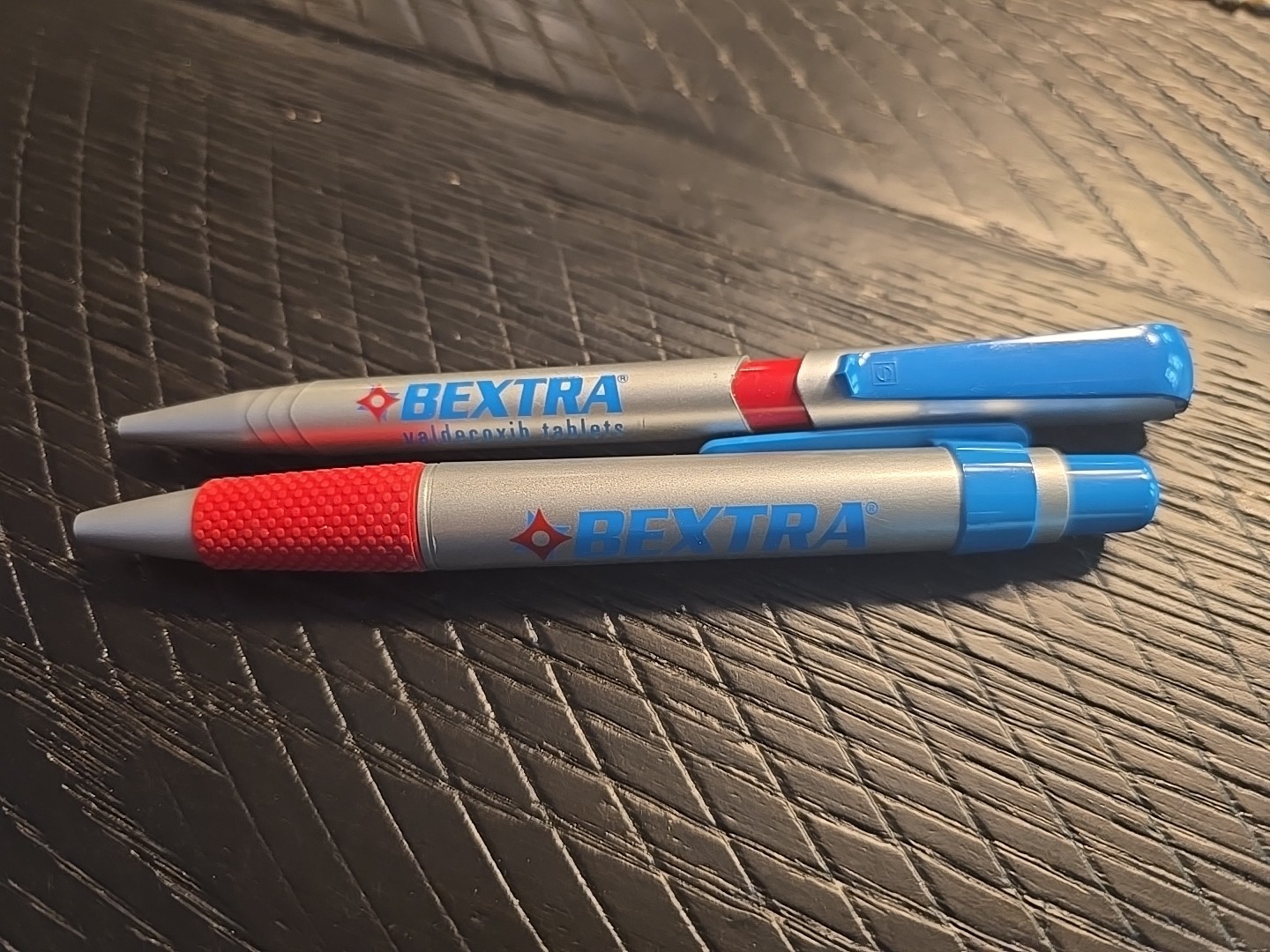Bextra Collectible Pharmaceutical Drug Rep Pens from the 1990’s! Vintage