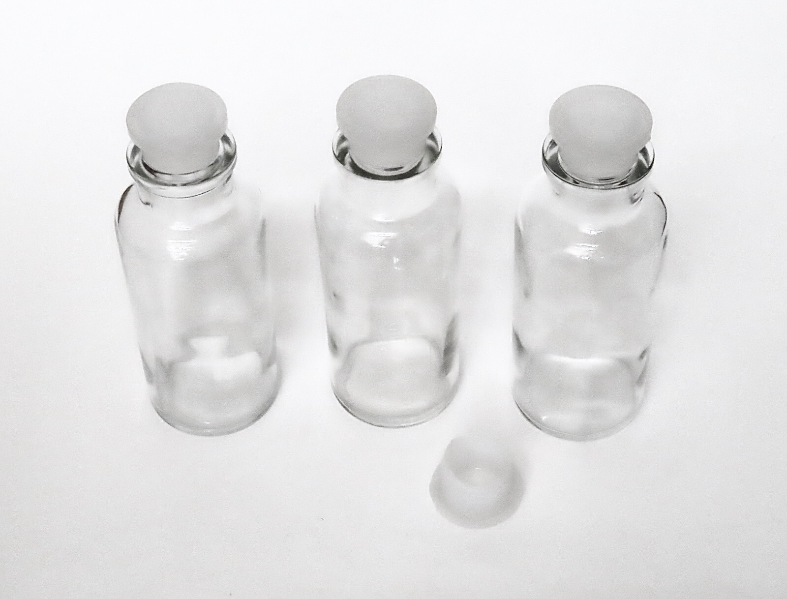 Lot of 3 Vintage Wheaton Glass Apothecary Bottles, Plastic Stoppers, 6 1/2” H