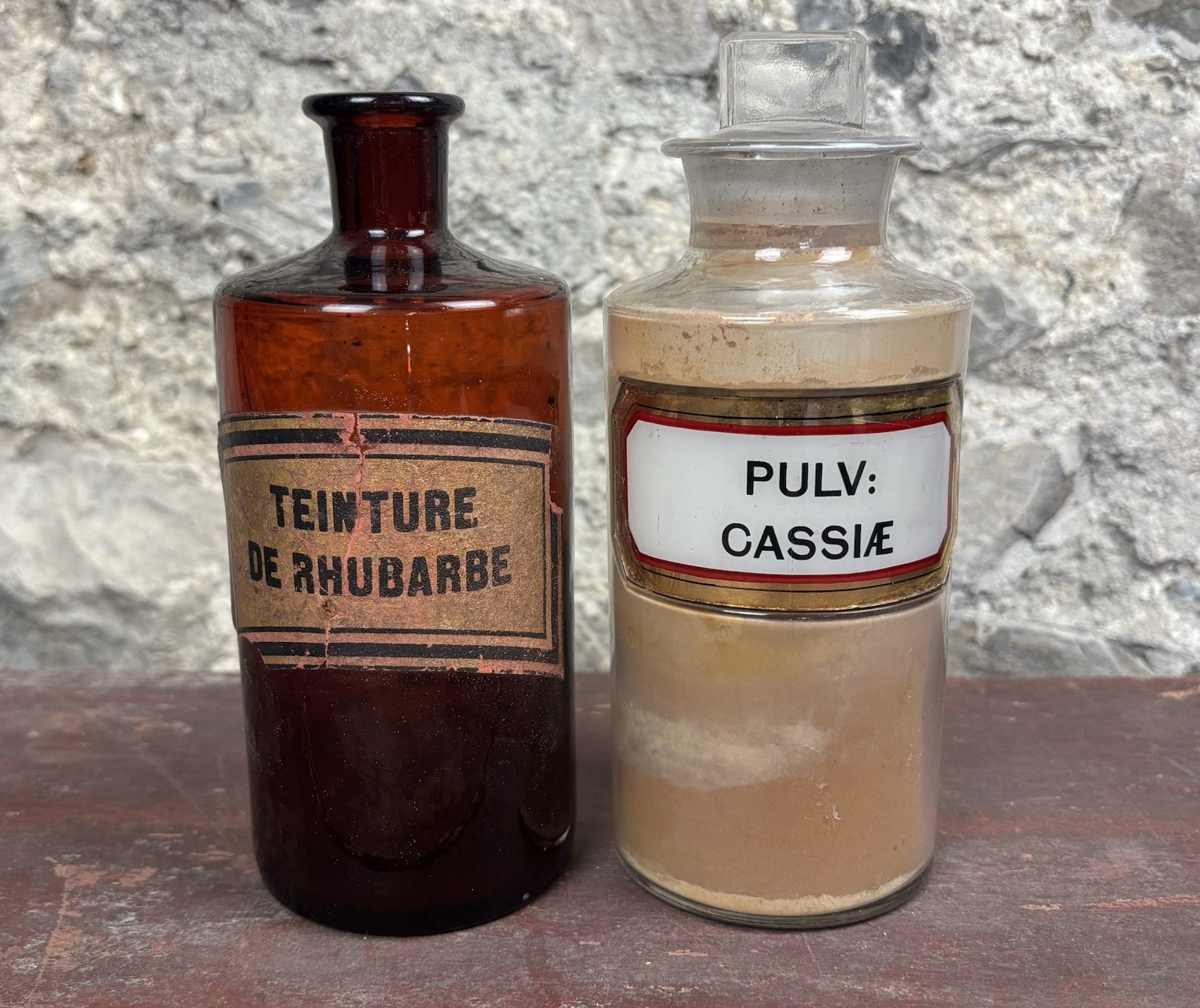 Antique Victorian Apothecary Bottles w Labels Teinture De Rhubarbe & PULV CASSIÆ