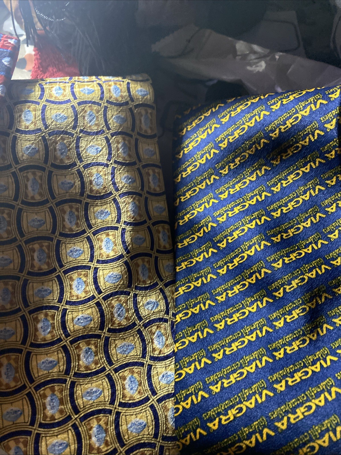 Lot : Viagra 100% Silk Ties Amd Working Pens From Drug Reps. Offers Acceptible