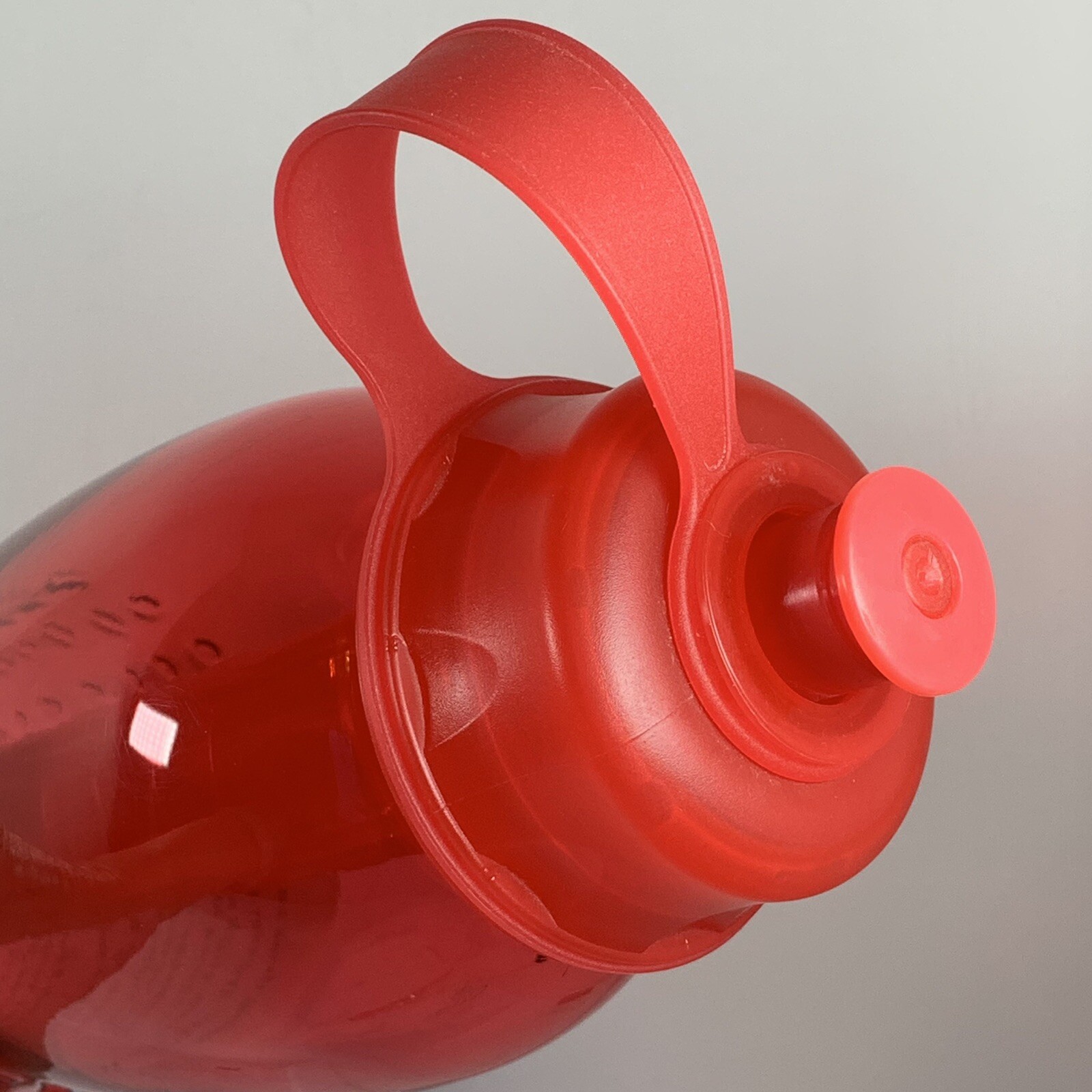 Lilly Pharmaceutical Drug Rep Drinking Bottle Freeze Advertising Collectible ￼￼￼