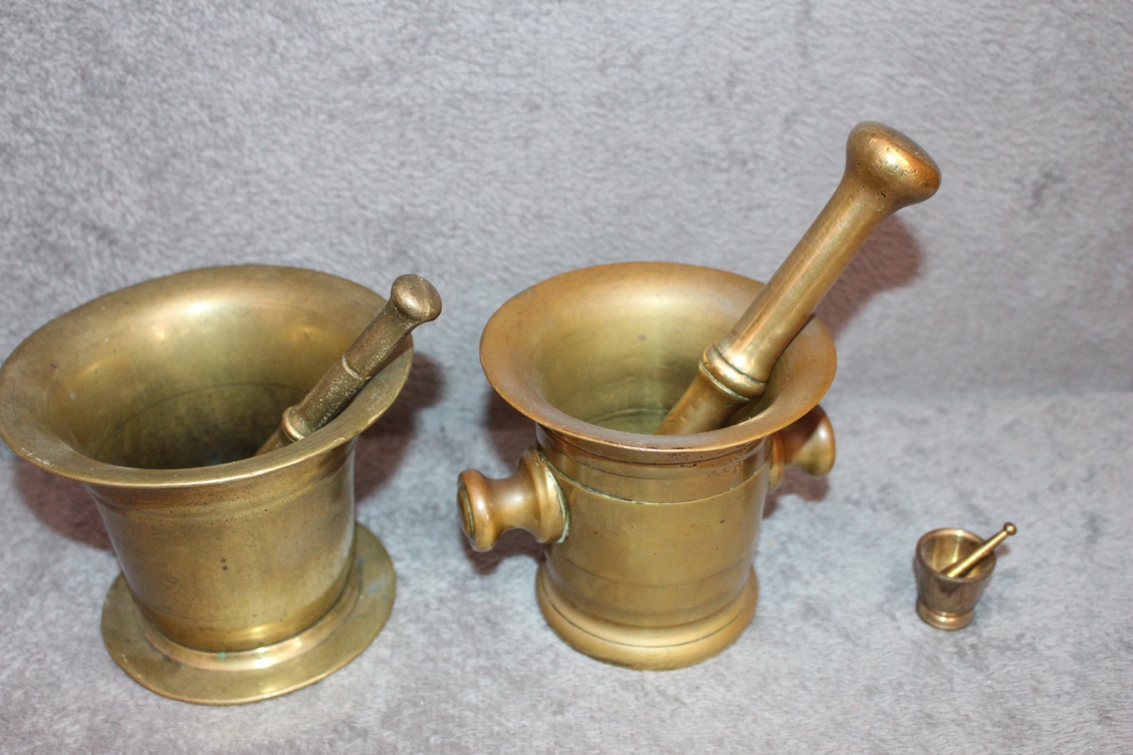 3 x Brass Pestel and Mortars inc one miniature, one antique, one vintage in vgc