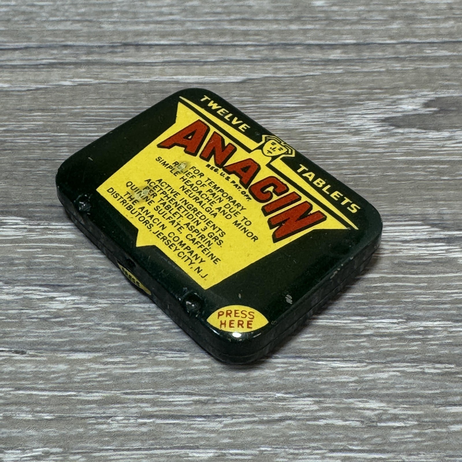 Vintage Anacin Twelve Tablets Empty Pocket Tin Advertising USA Jersey City NJ
