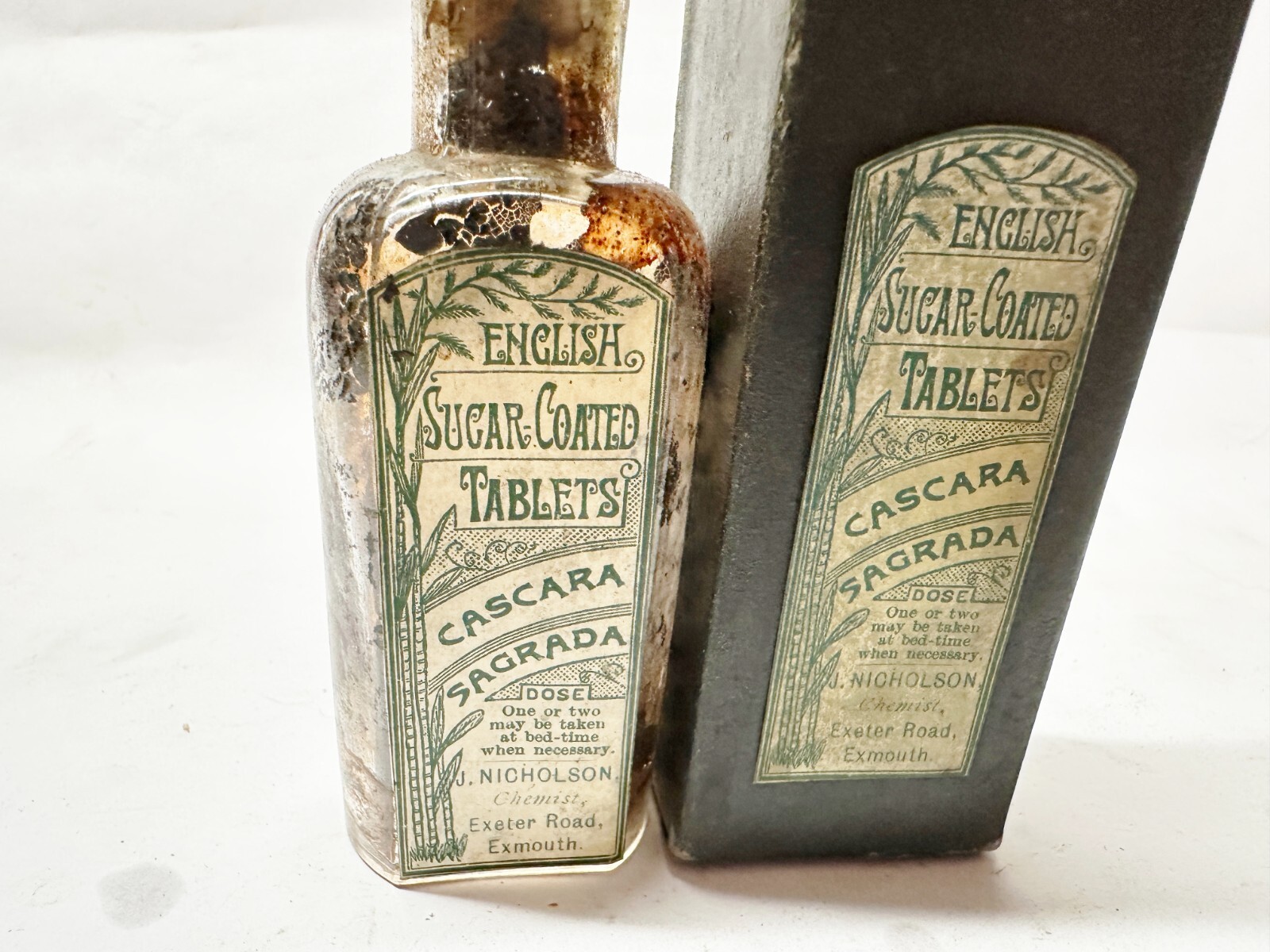 ANTIQUE ENGLISH SUGAR-COATED TABLETS BOTTLE & BOX MEDICAL PHARMACY CASCARA