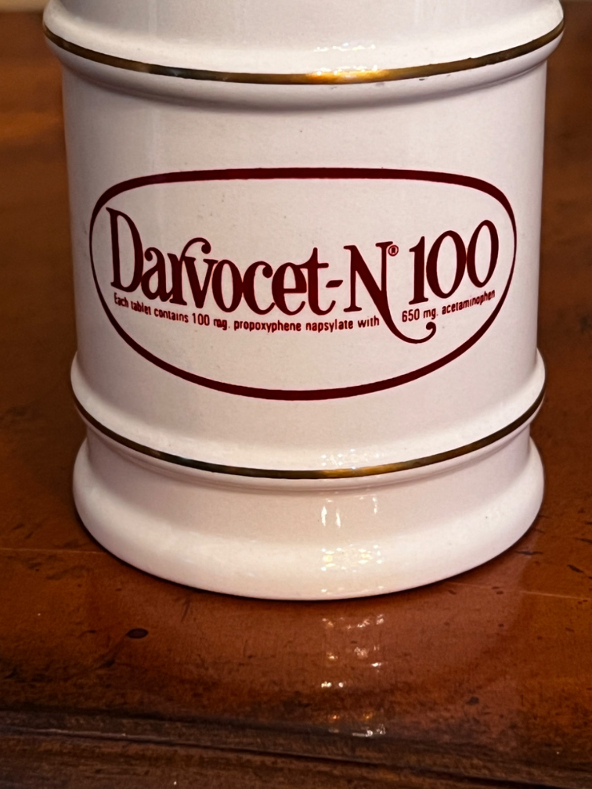 Vintage Loofisa Mexico Porcelain Darvocet N-100 Apothecary Poison Jar Bottle