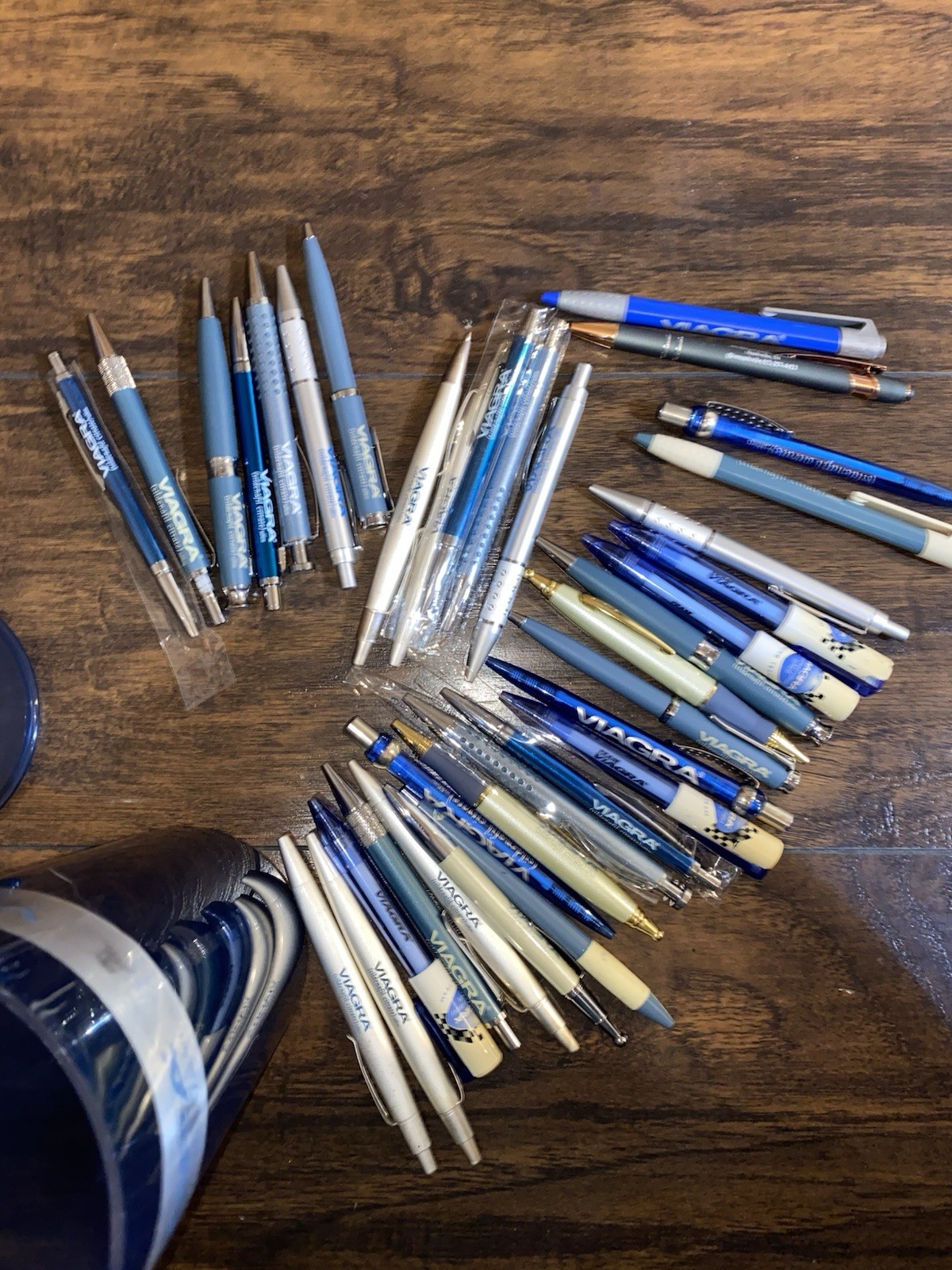 Lot of 35 Pharmaceutical Viagra Promo Pens Advertising + Pen Holder Drug Rep