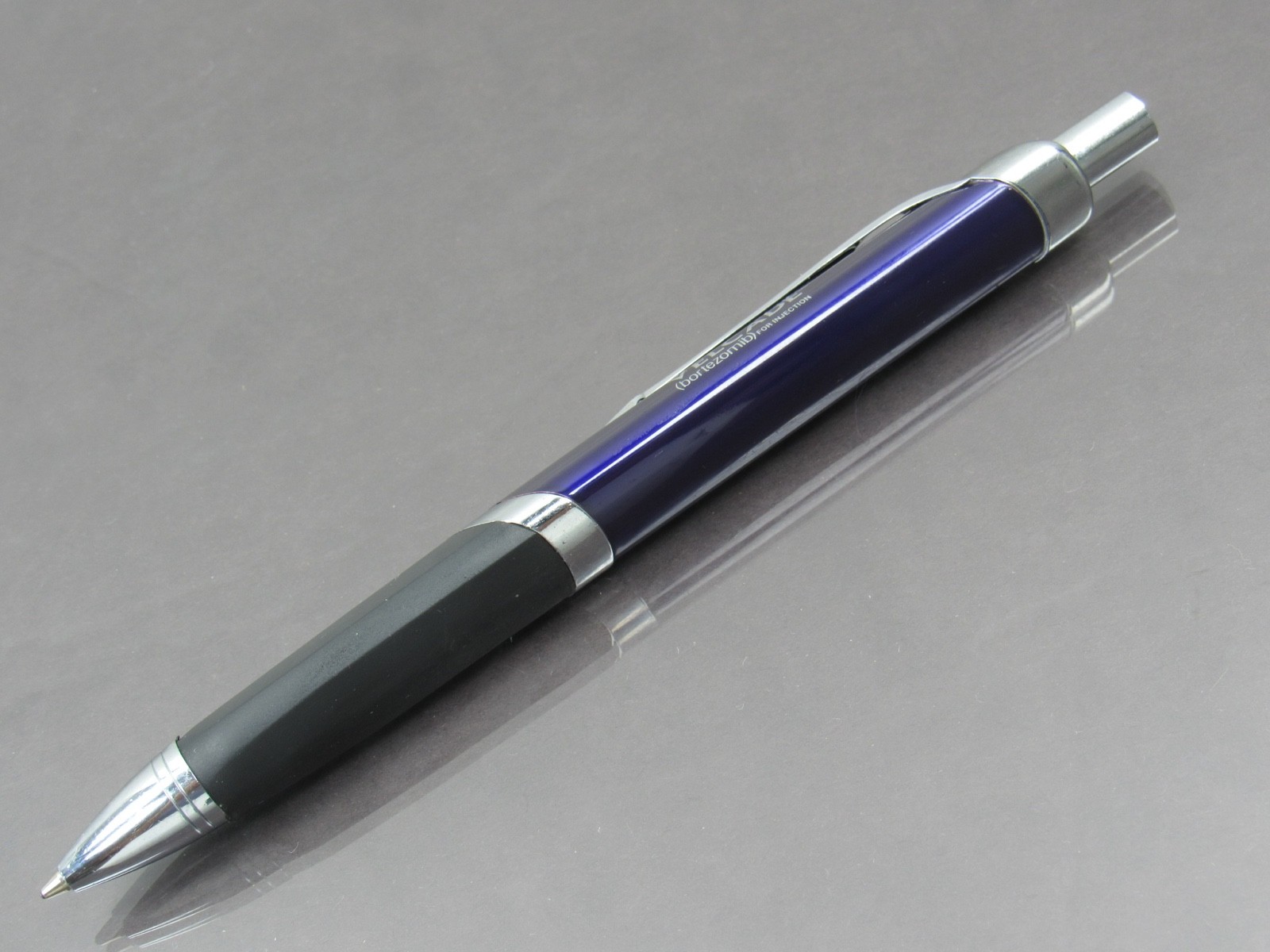 Triangular Beauty Velcade PEN Drug Rep Pharmaceutical Promo Medical Advertising