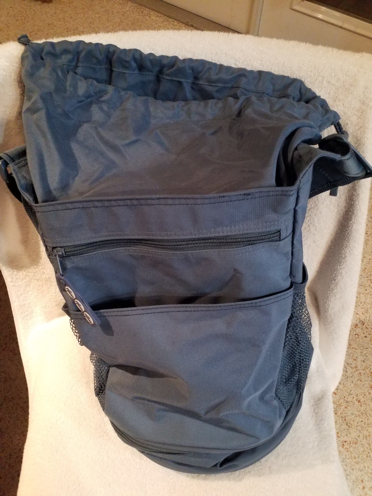 Pfizer Drug Rep RARE Blue Insulated Cooler Crossbody Tote Bag Beach Multipurpose