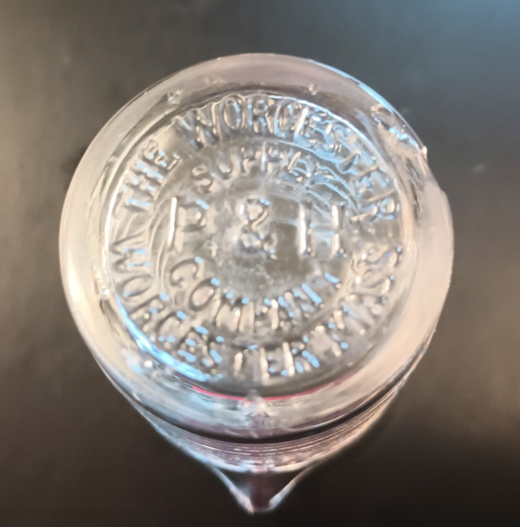 VTG 3 OZ. GLASS MEASURING BEAKER ~ 3″ High, P & H Company, Worcester, MA