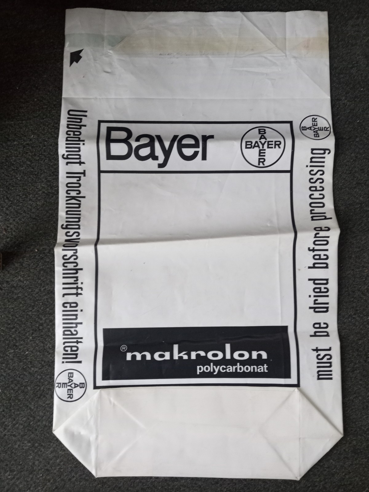 Vintage BAYER Pharmaceuticals Makrolon Polycarbonat Chemical Compound Bag 1970s
