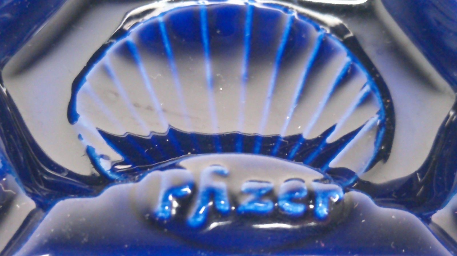 vintage Pfizer advertising ccolbalt blue ash tray Hexagonal sea shell design
