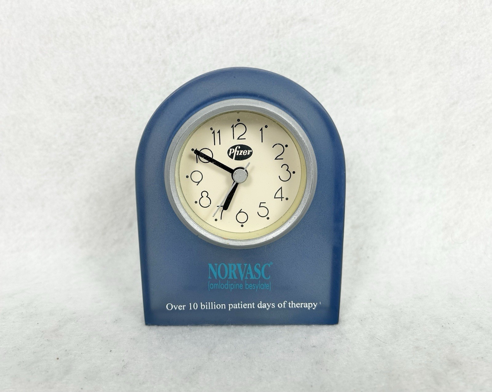NORVASC Promotional Blue Desk Clock Pharmaceutical Drug Rep Pfizer RARE