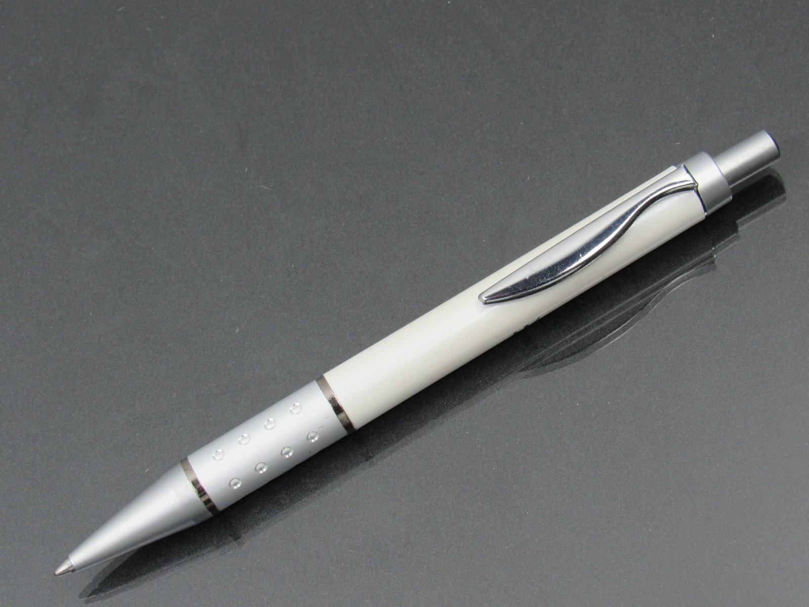 Beautiful Detrol Metal & Plastic PEN Drug Rep Pharmaceutical Promo Advertising