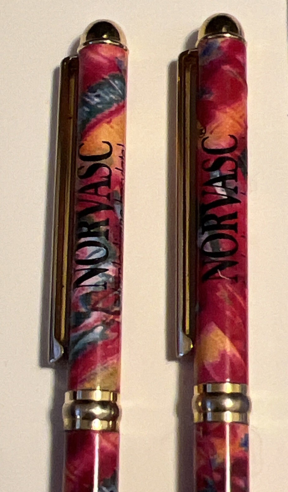 2x Vintage RARE Pharmaceutical NORVASC DRUG REP PEN Pair Artistic Colors Heavy