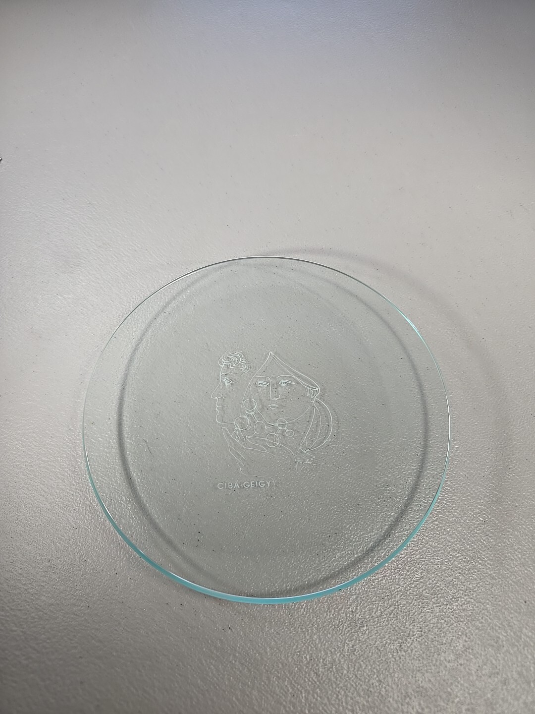 Vintage Pharmaceutical CIBA-GEIGY Etched Figures Commerative Glass Plate 7.5″