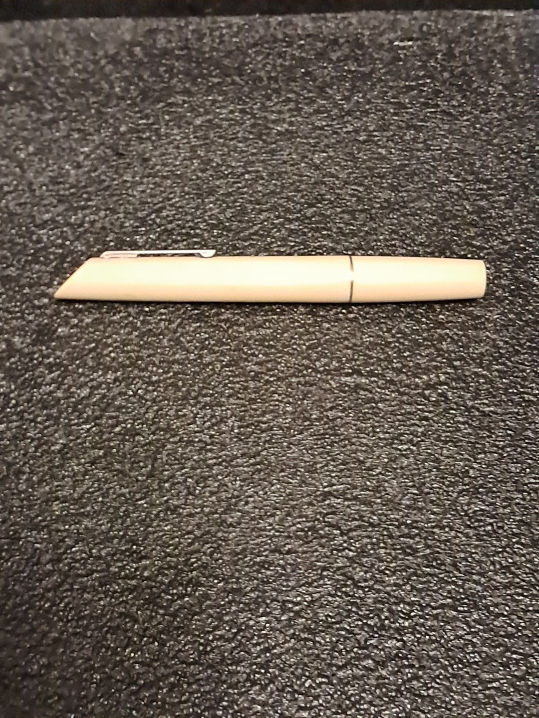 Vintage Tylenol Promotional Pen Light Advertising Collectible*Tested *