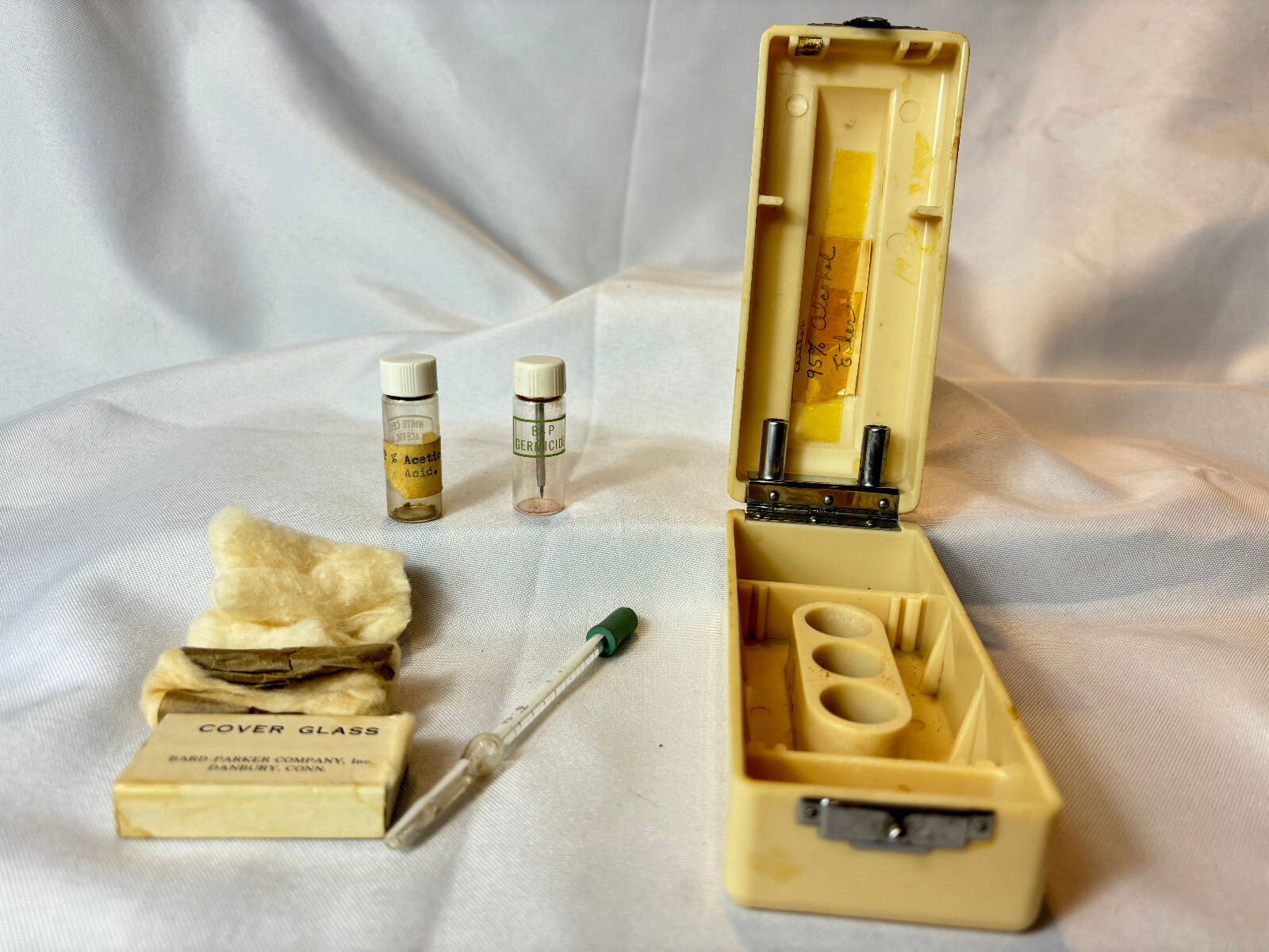 Art Deco BARD PARKER Blood Test Kit Dropper Cover Glass Empty Bottles & Cotton