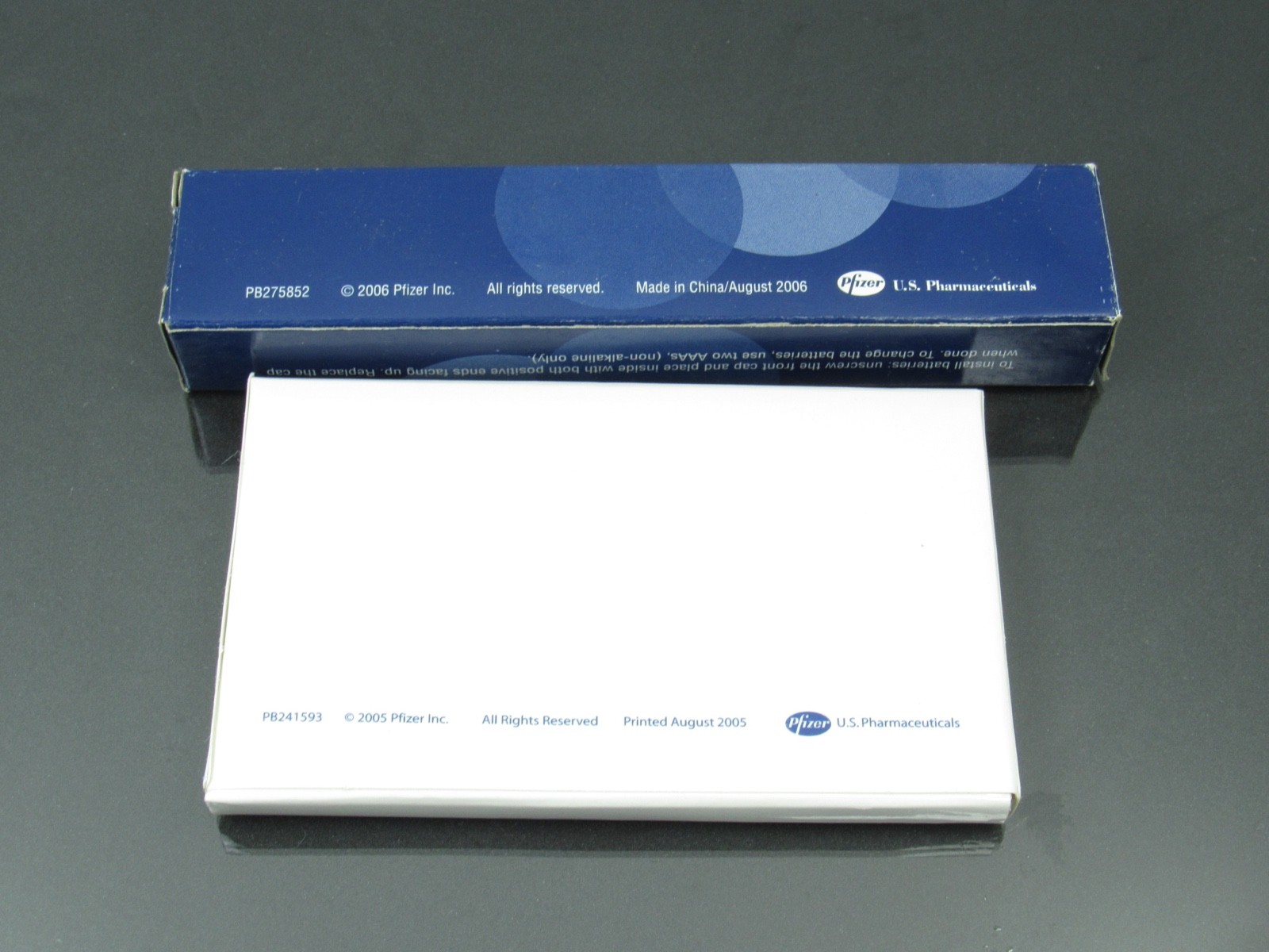 LYRICA Lot PENS, Clip, Boxed PENLIGHT, Sticky Page Flags Drug Rep Pharmaceutical