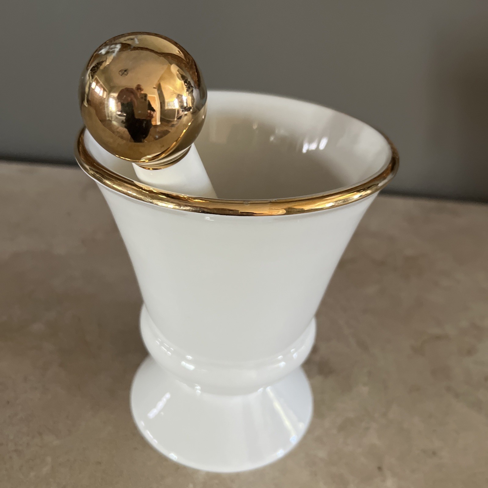 VTG. RX OWENS ILLINOIS PHARMACY MORTAR & PESTLE / GOLD GILDING APOTHECARY PIECE