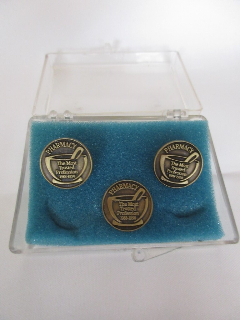 Vintage Schering Laboratories Pharmacy Cuff Links “Most Trusted Profession”