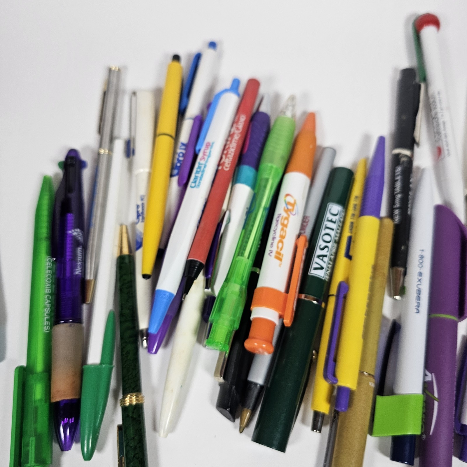 Lot Plastic Pharmaceutical Drug Rep Pens Medical Collectibles
