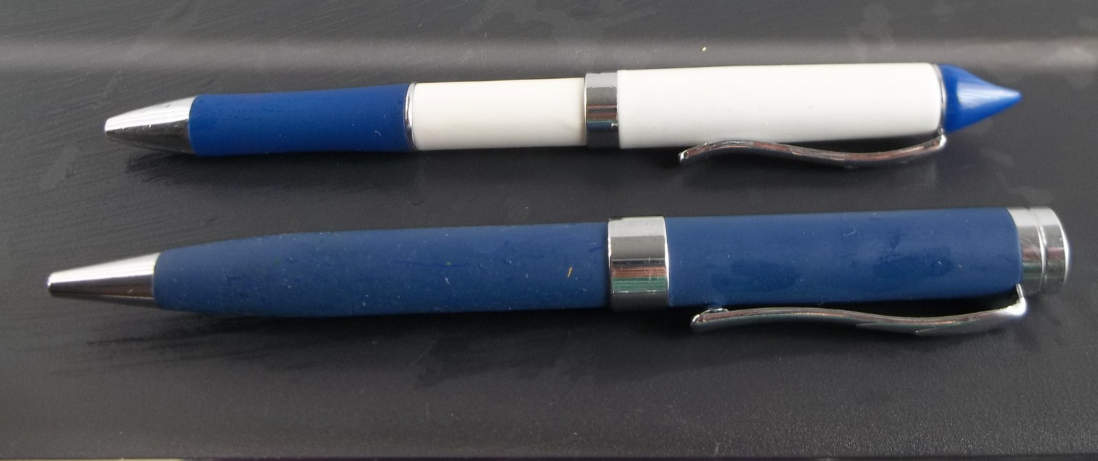 Lot of 2 Crestor Pharmaceutical Promo Pens – Drug Rep Advertising Rosuvastatin