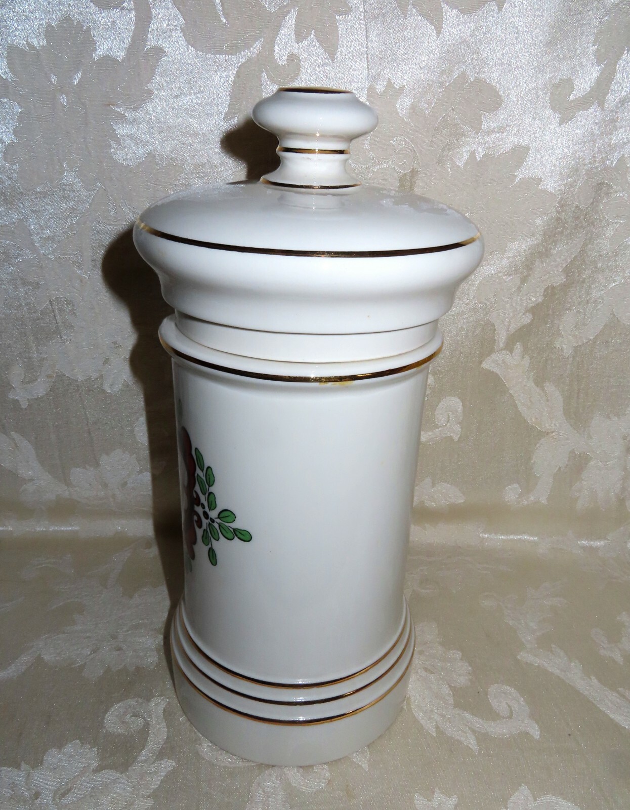 Apothecary Jar “Oleatum Veratrinae” Mid 1900’s Fine Porcelain 11.5 ” Height