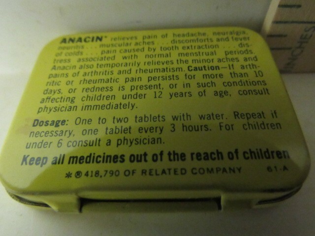 Vtg. Anacin Brand Small Aspirin Tin