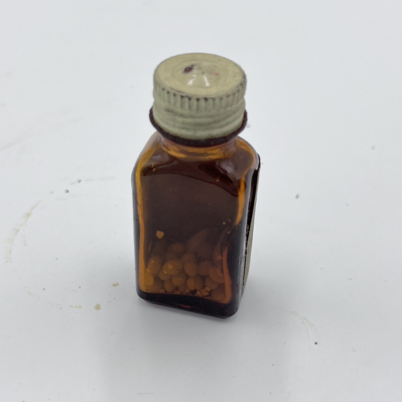 RARE Vintage Lilly Mercurous Iodide Yellow Glass Medicine Bottle Collectible