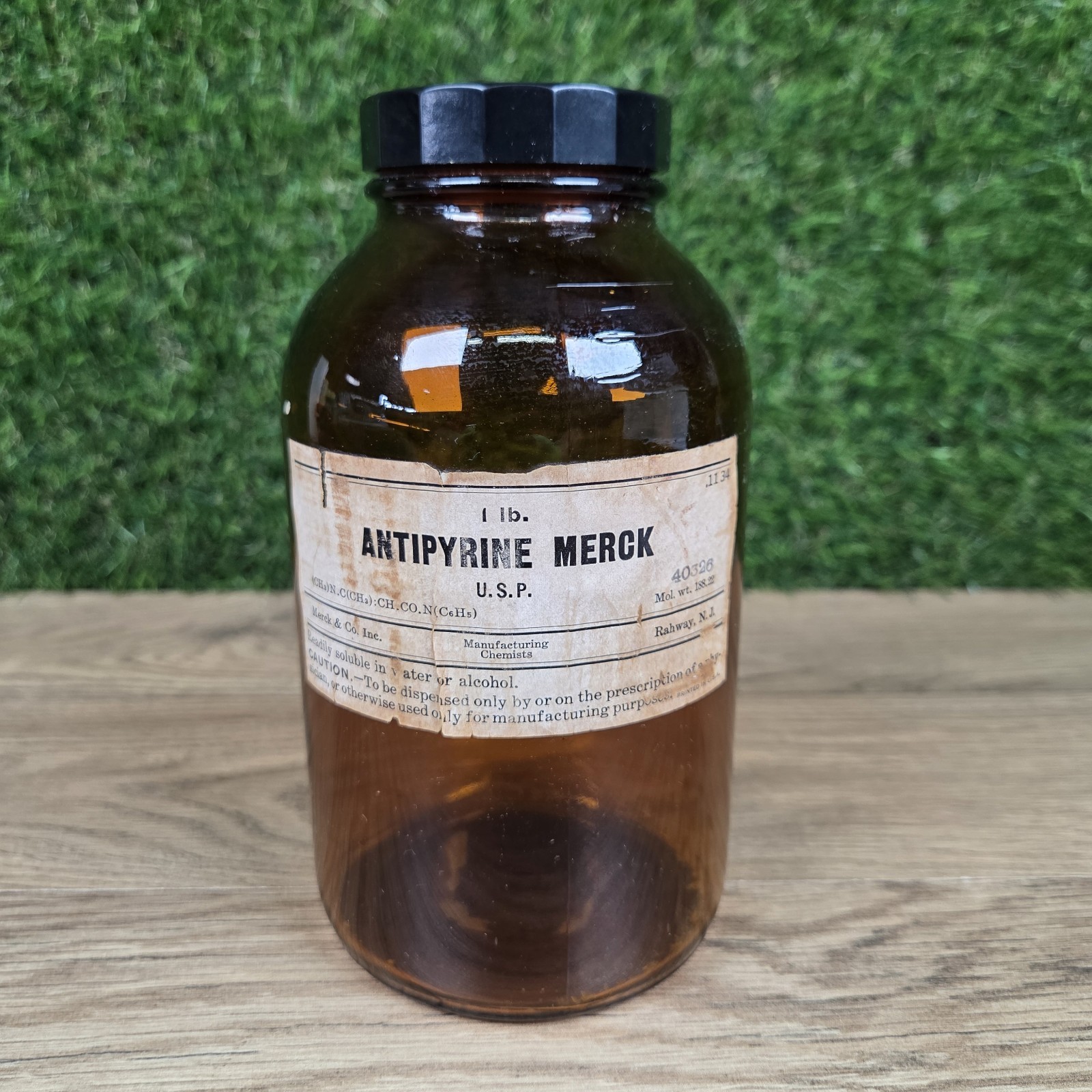 Vtg EMPTY Merck Antipyrine Apothecary Amber Glass 1 lb Pharmacy Medicine Jar