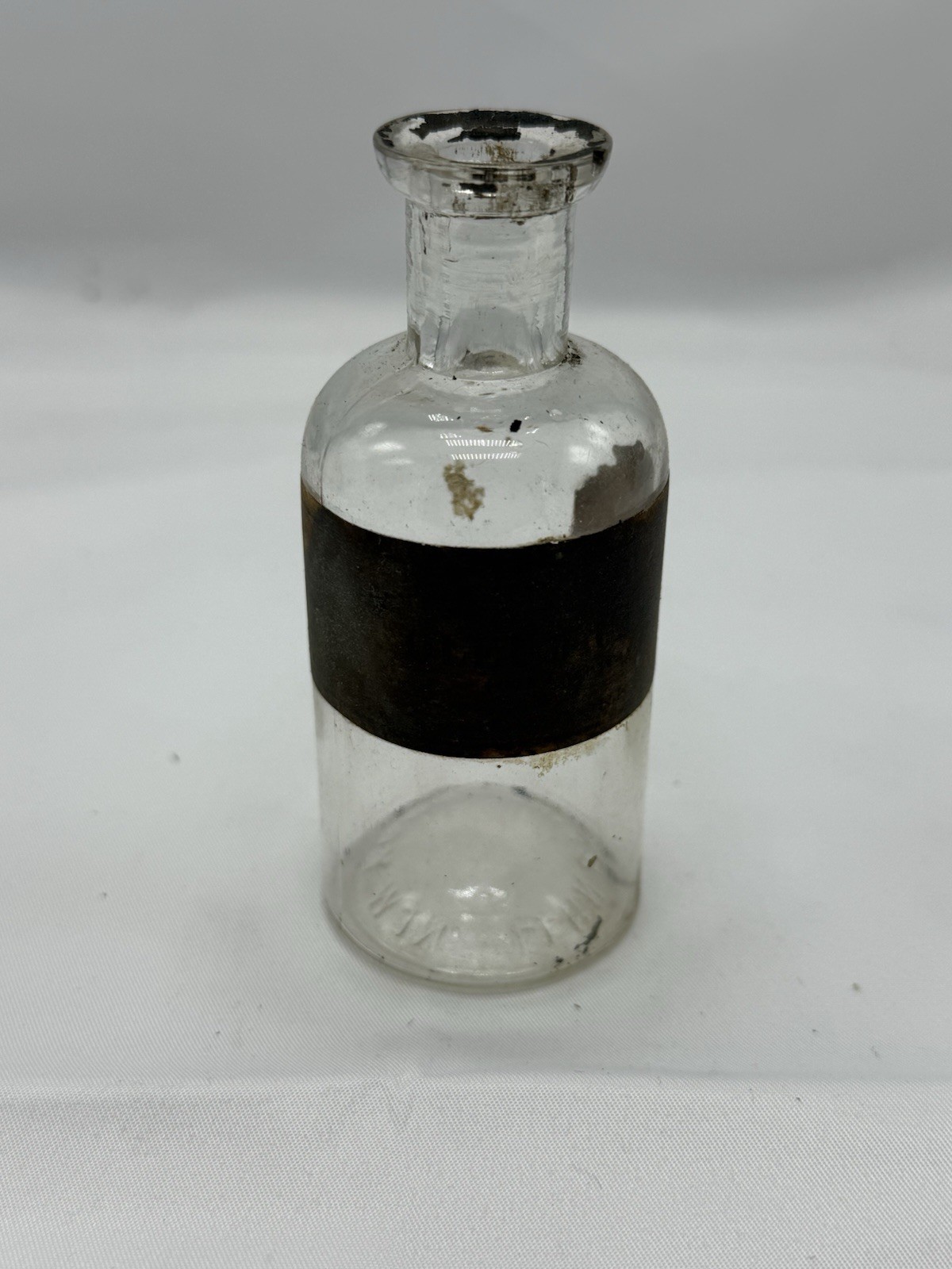 Lehn & Fink New York Glass Apothecary Medical Chemical Bottle 4 Inch