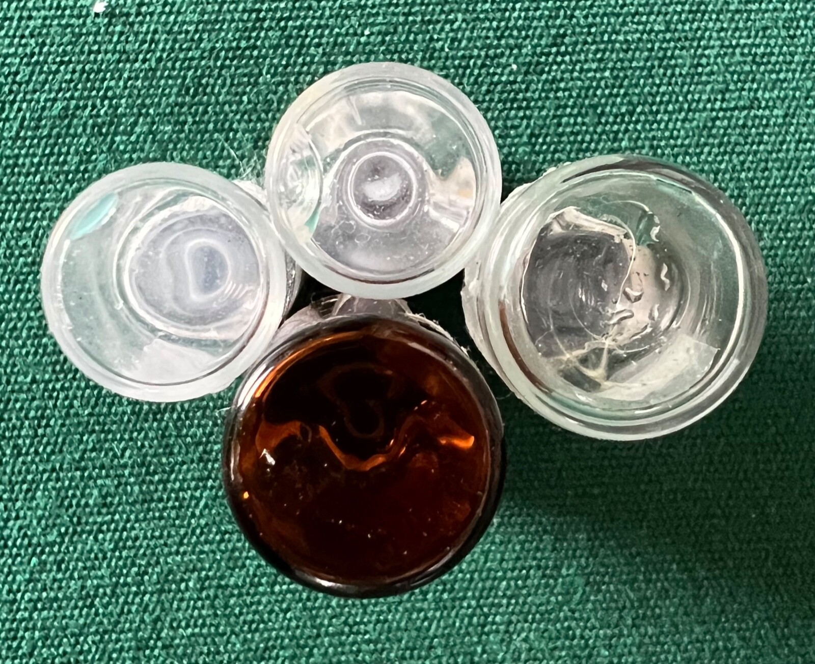 4 empty vtg vial