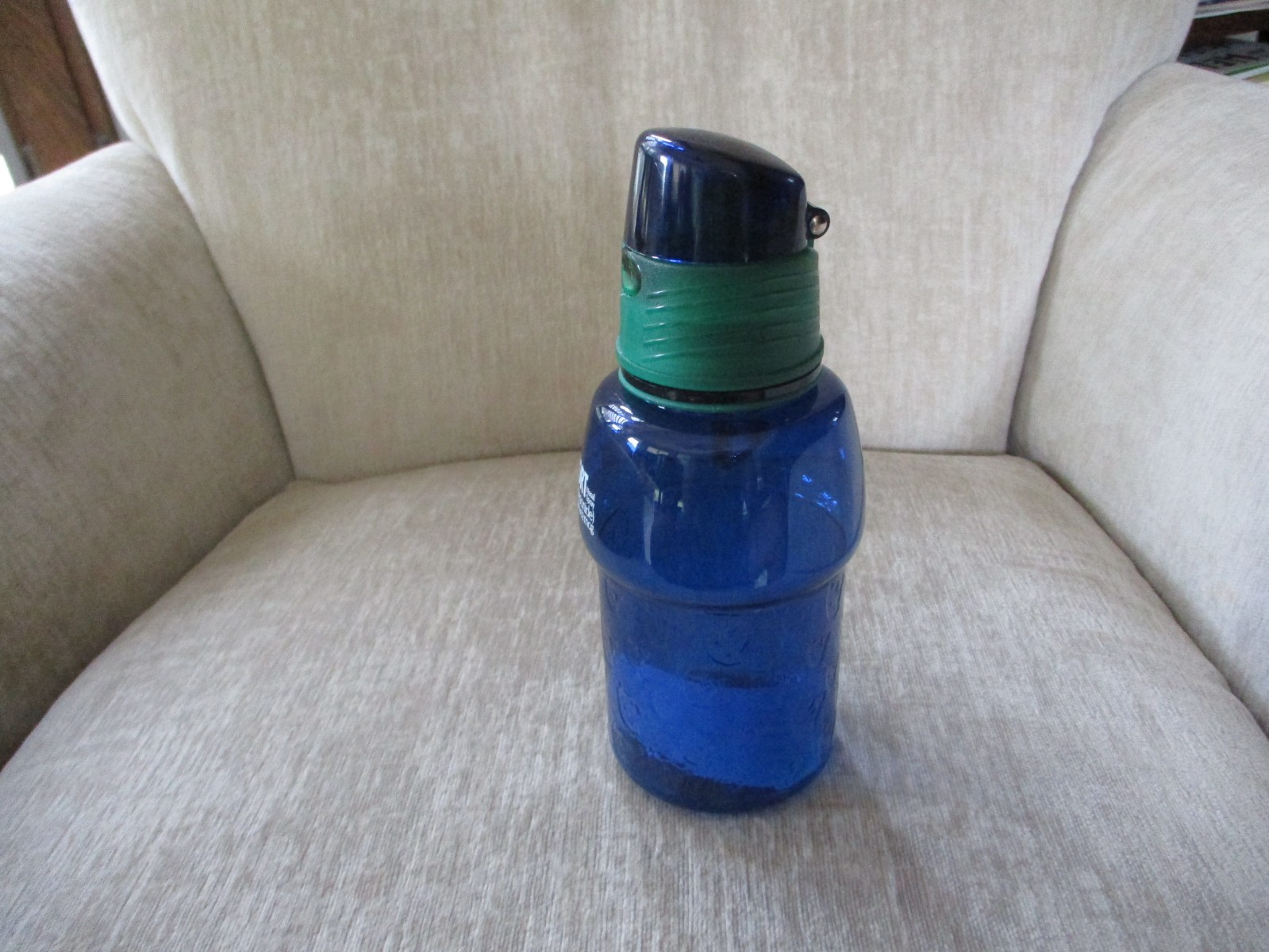 New Blue Rhinocort Pharmaceutical Water Bottle Drug Rep Collectible