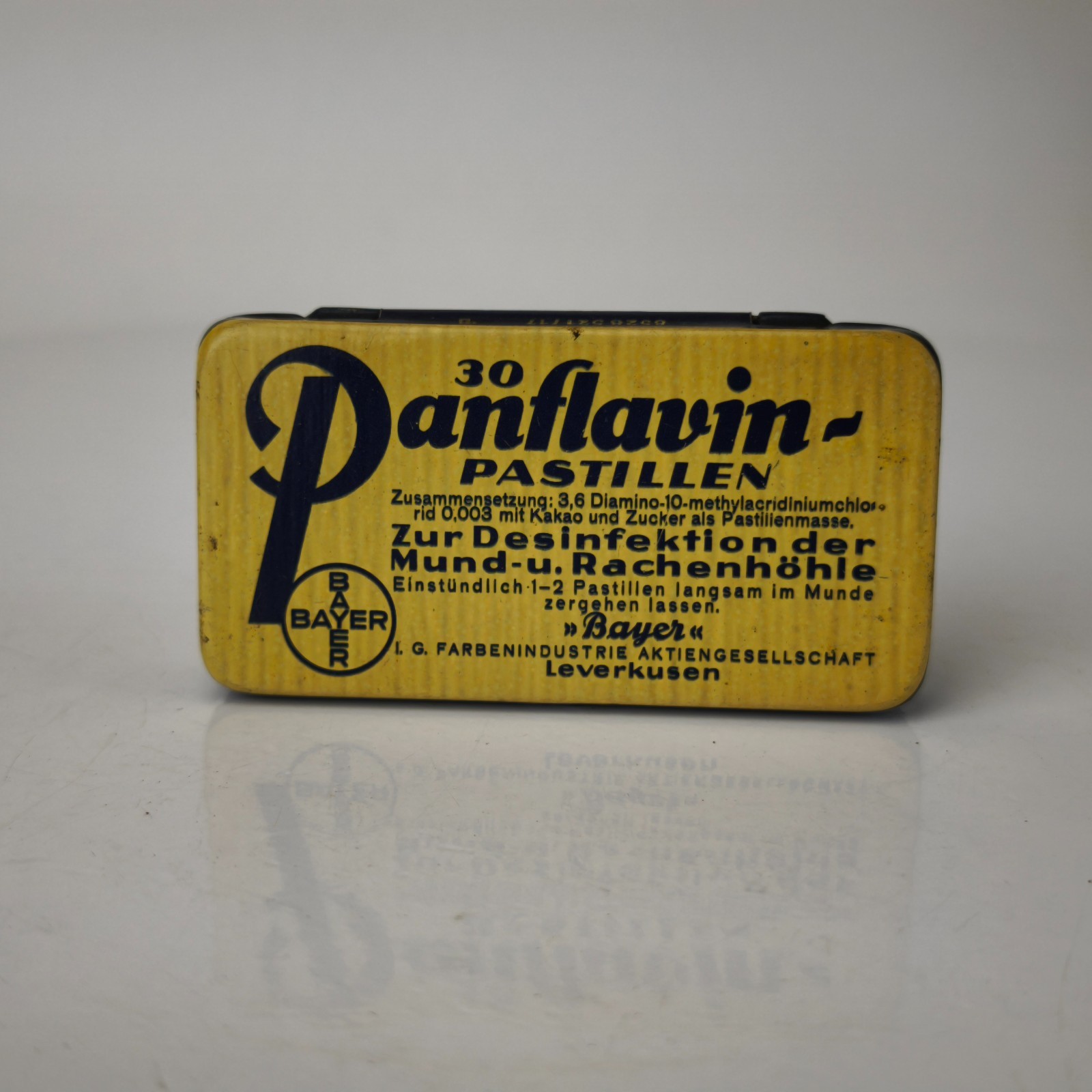 Antique German Panflavin Pastilen BAEYR Medical Empty Tin Box #6085