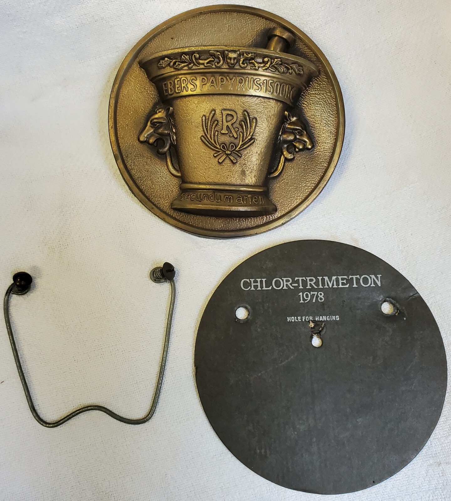 1978 Mortar & Pestle Chlor-Trimenton Pharmacy Wall Hanging Pharmaceutical Rep Ad