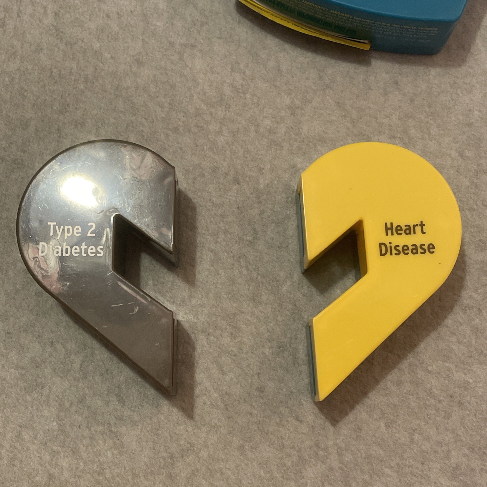 plastic Jardiance pharmacutical display Heart with base diabetes magnetic